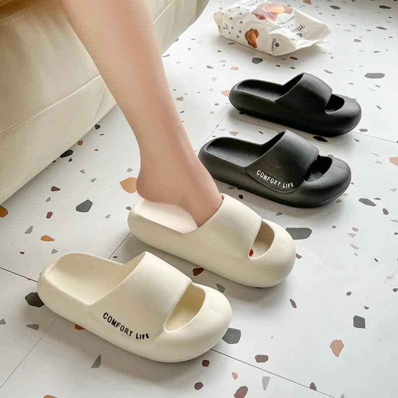 Pantofole da Interno Leggere con Suola Spessa, Unisex, Antiscivolo e Antiurto in EVA, Silenziose e Comode per Casa e Esterno