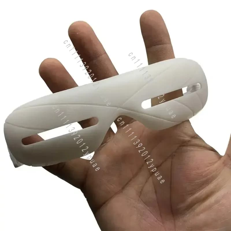 Traditional Winter Snow Goggles, Windproof Ski Glasses, Outdoor Winter Event Accessory