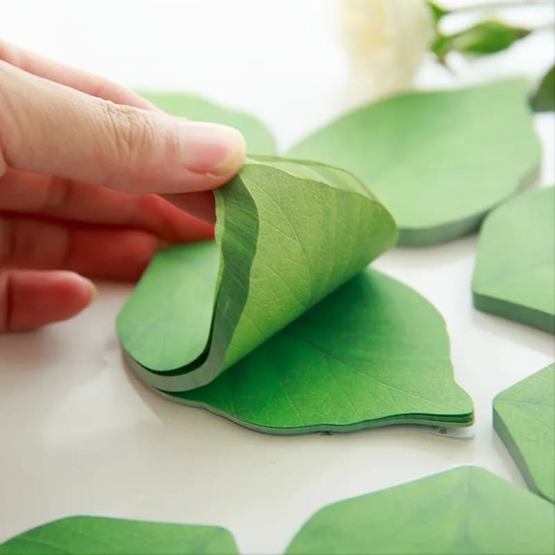 Blocchetti di Foglietti Adesivi Sostenibili con Design a Foglia Verde - 50 Fogli per Blocco, Adesivo Forte, Formato Compatto per Uso in Movimento