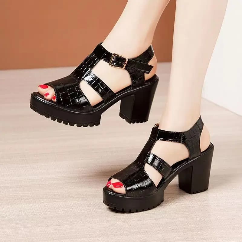 Women Real Leather Block Heel Peep Toe Sandals Summer New Thick sole Hollow Out Big Size Fashionable Velcro High Heel Sandals