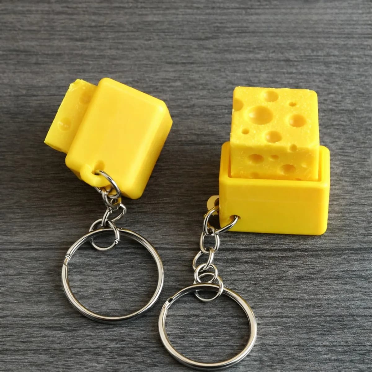 Gift Funny Cheese Clicker Fidget Keychain Portable Squeeze Sound Cheese Keyboard Mechanical Keyboard Keychain Holiday Gift