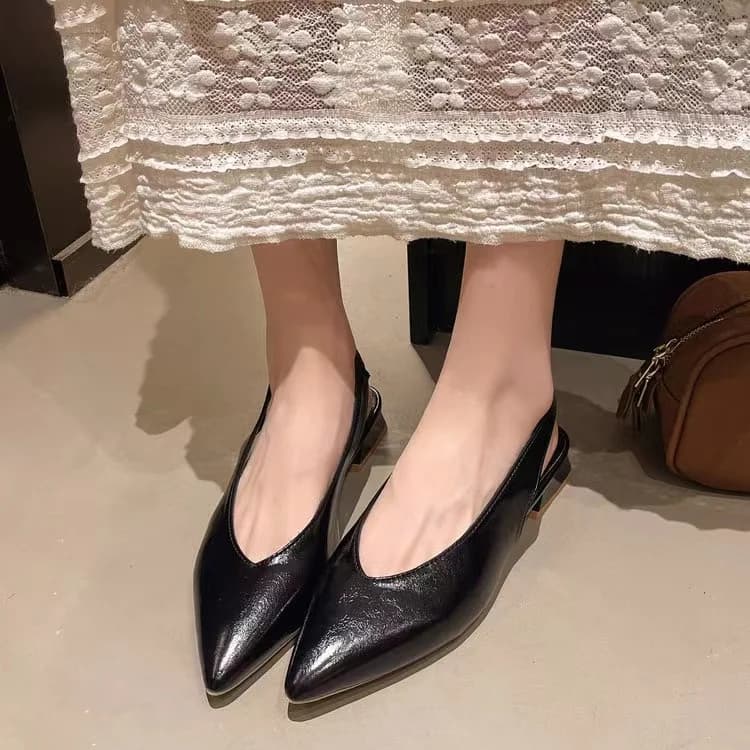 New Spring Summer Pointed Toe Low Heel Outdoor Versatile Women's Slip-On Sandals