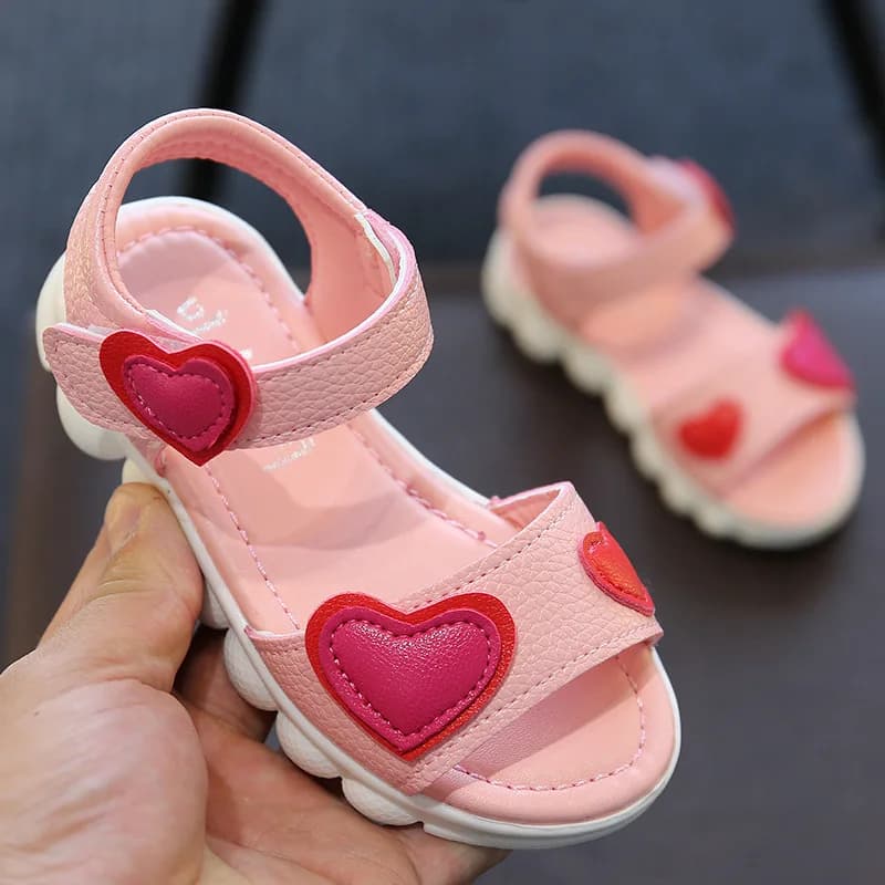 Fashion Heart Children’s Sandals Princess Dress Sandals Medium and Large Children’s Non-slip Thick-soled Sandals Comfortable