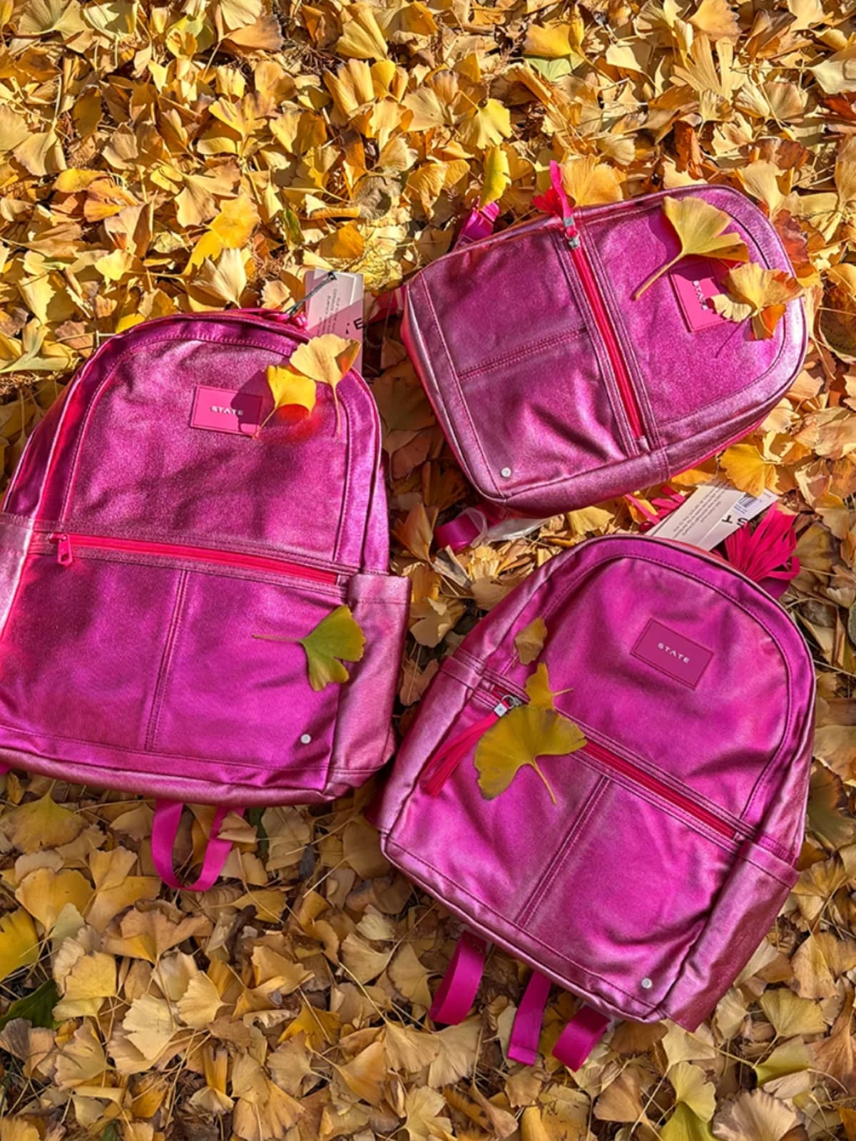 Zaino Studentesco Rosso Pesca Lucido Metallizzato Stile Macaron per Bambini, Moda Britannica, Forma Quadrata Verticale con Chiusura a Cerniera