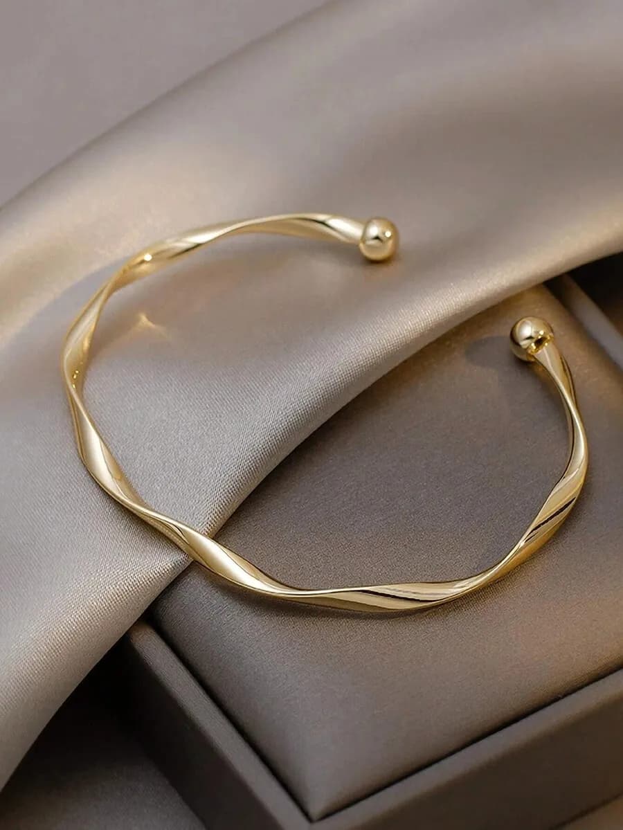 1pc Minimalist Twist Knot Design Metal Bangle, Adjustable Size Twisted Braided Bracelet, Versatile Accessory For Women