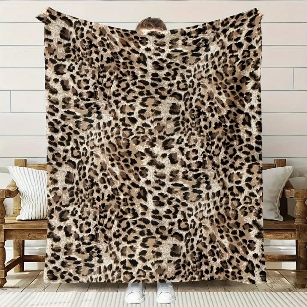 Classic Brown Leopard Print Full Coverage Flannel Throw Blanket, Soft Warm Sofa Cover, Wild Gift For Bedroom Daily Rest Use
