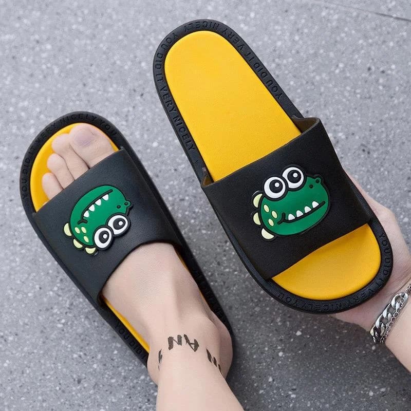 Men's Summer Outdoor Slippers Sporty Casual Bathing Home Use Anti-Slip Deodorant Flat Heel EVA PVC Comfortable Slip-On Sandals