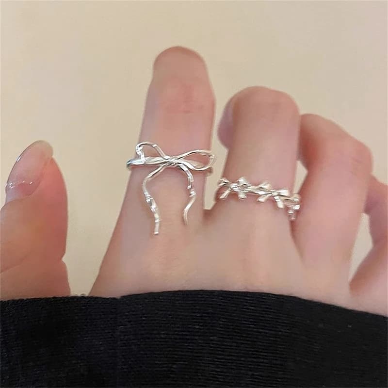 Confezione da 2, anelli con fiocco in nastro piuttosto dolce; Impostazioni geometriche regolabili; Regali perfetti per donne e ragazze, matrimoni e feste