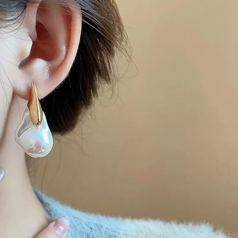 Orecchini a bottone con pendente a goccia d'acqua con perla imitazione irregolare vintage per le donne Regalo di nozze di gioielli barocchi in metallo geometrico