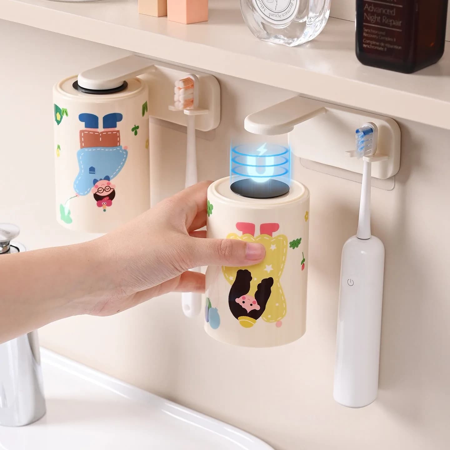 Magnetic Inverted Mouthwash Cup Cartoon Family Toothbrush Holder Wall Mounted Punch Free Bathroom Toothbrush Storage Rack