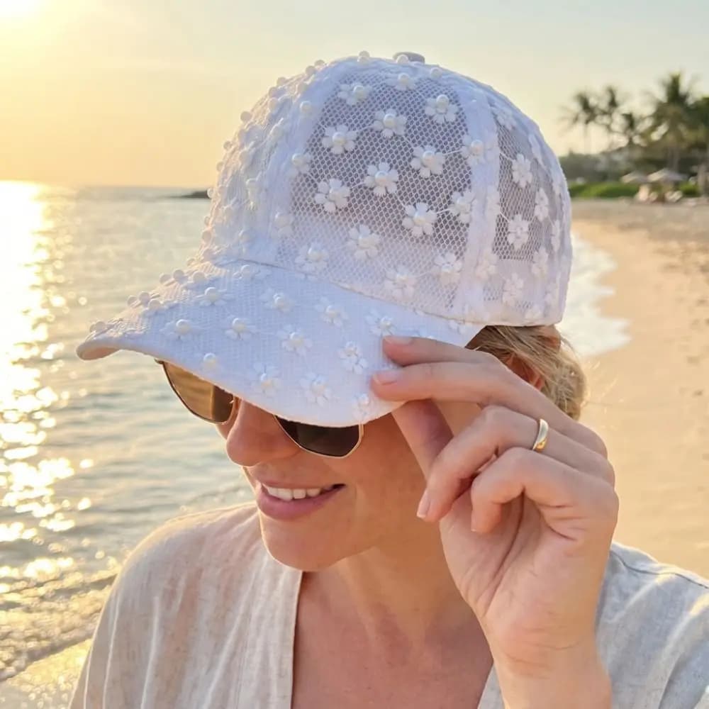 Embroidery Lace Baseball Cap Adjustable Sunscreen Embroidered Flower Baseball Hat Breathable Korean Style Mesh Peaked Hat Girls