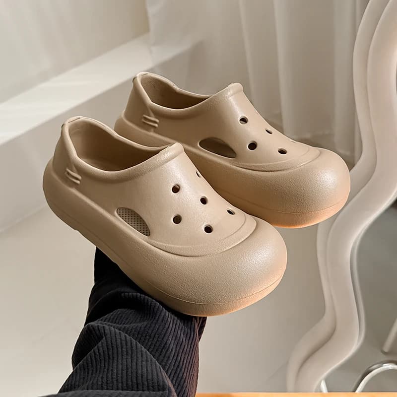 2025 New Summer Women's Clog Sandals Cute Thick Soled Soft Non Slip Slippers Breathable Lightweight Outdoor Traval Rain Shoes
