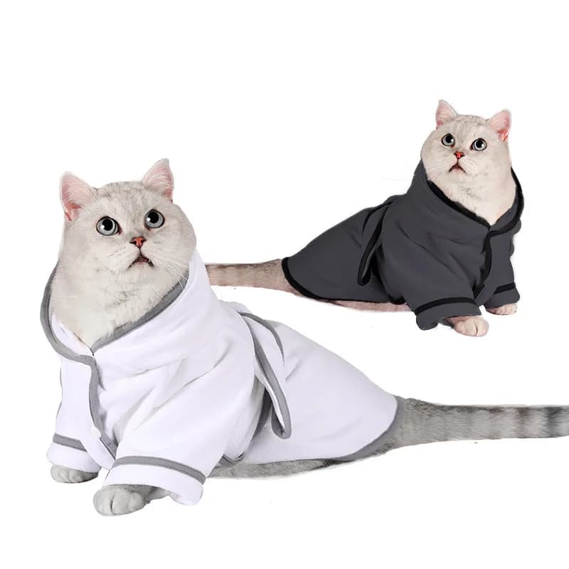 Pet Clothing Winter Thick and Warm Dog Pajamas Cat and Dog Bathrobes Super Absorbent Two Legged Clothes Pet Supplies