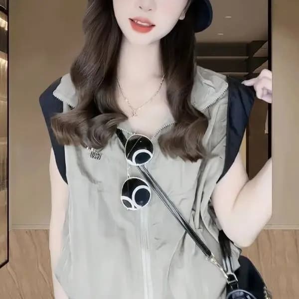 Fashionable Casual Loose Shorts Set Two-Piece Suit for Women Summer 2026 Stylish Age-Defying Sporty Leisure Ensemble
