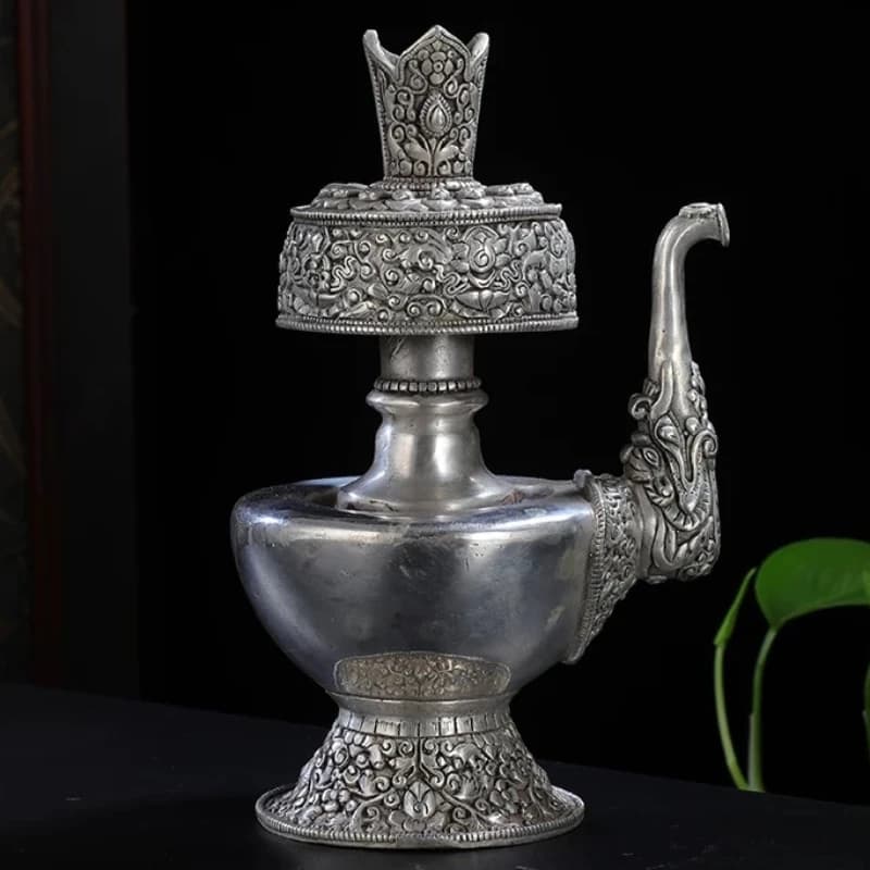 Bottle for the purification of white copper Nepalese water, crafted holy water jar of tantric Buddhism, decoration for Tibetan altars, 18 cm