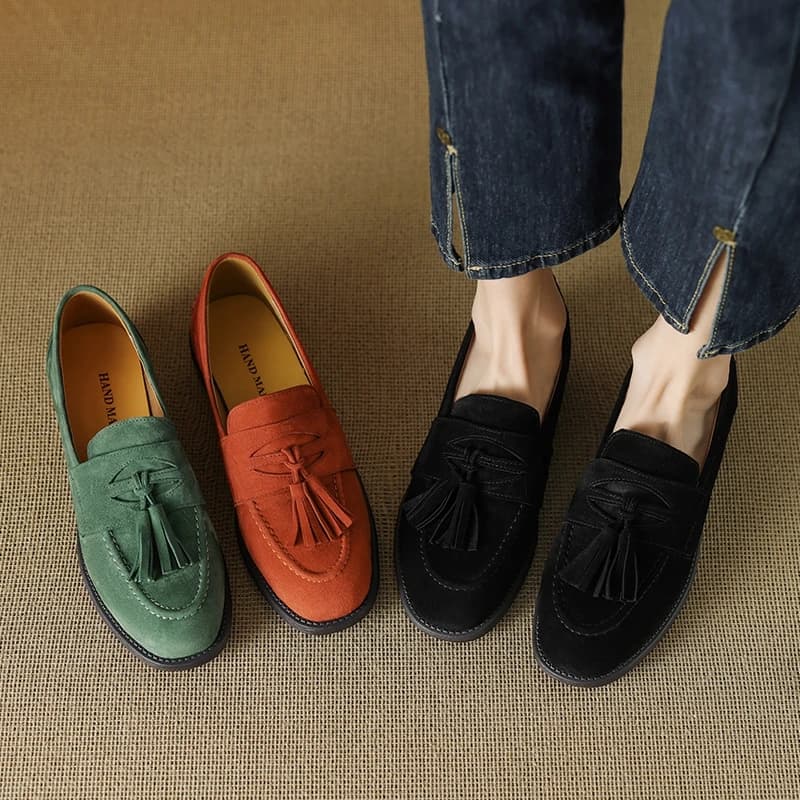 Nuovi mocassini da donna in vera pelle di pecora scamosciata con frange, traspiranti e comodi, con tacco medio, scarpe casual singole per la primavera e l'autunno