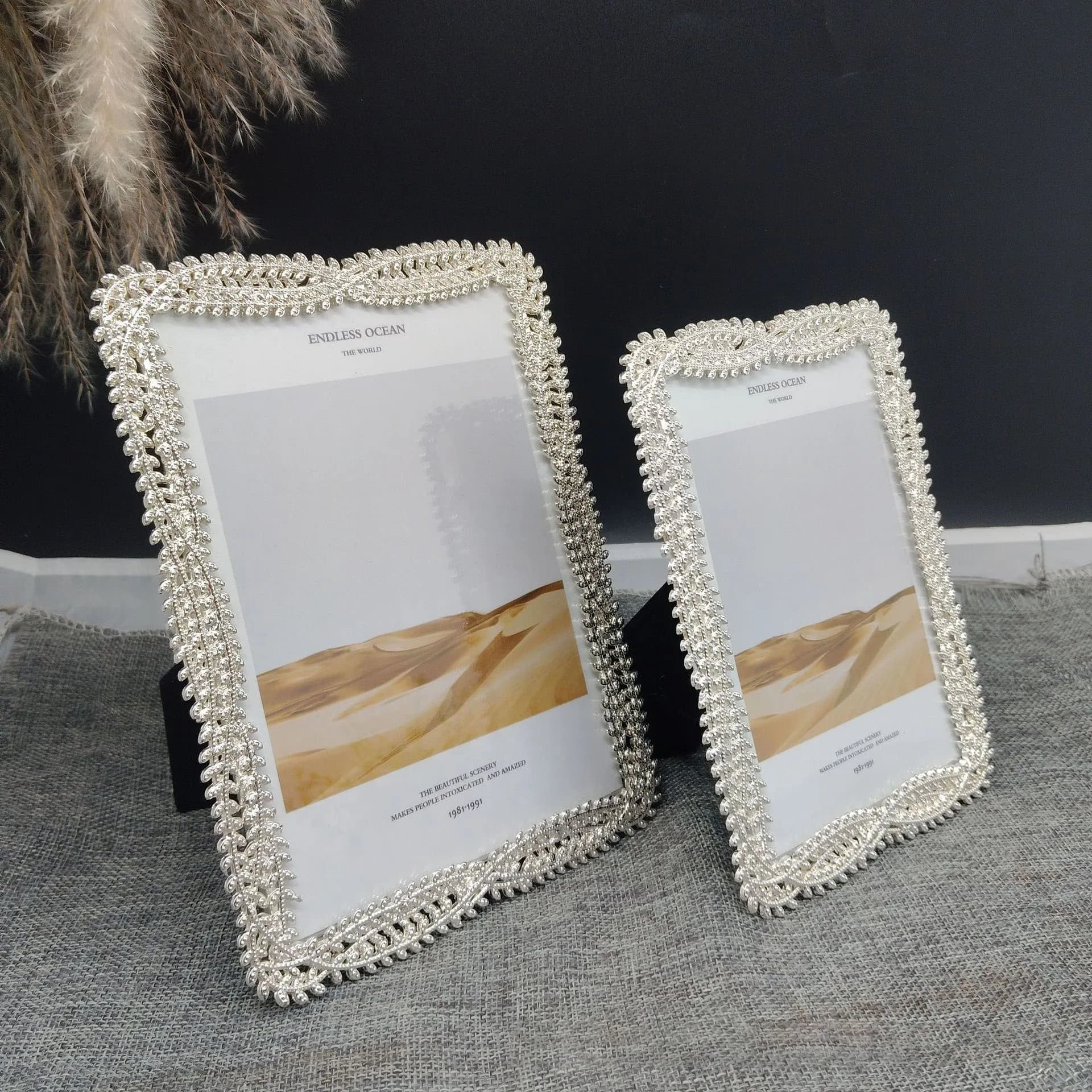 Metal Silver 6/7in Photo Frame High-grade Wedding Display Elegant Picture Frame Stand for Retro Frames Home Desktop Decor Gift