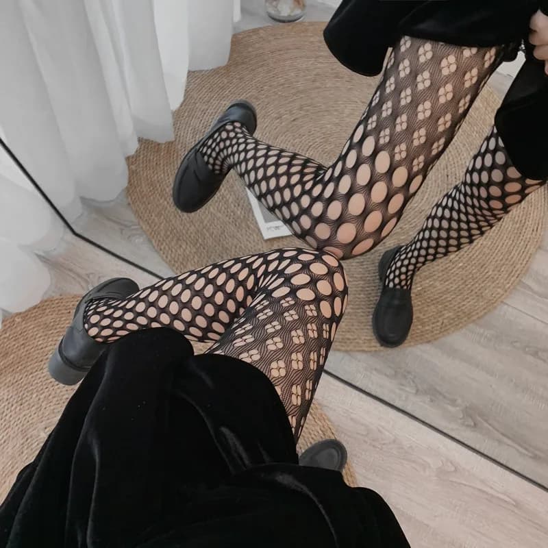 ins Xiaohongshu Internet celebrity dark personality trendy socks, spring and summer thin hole jacquard mesh socks black stockings