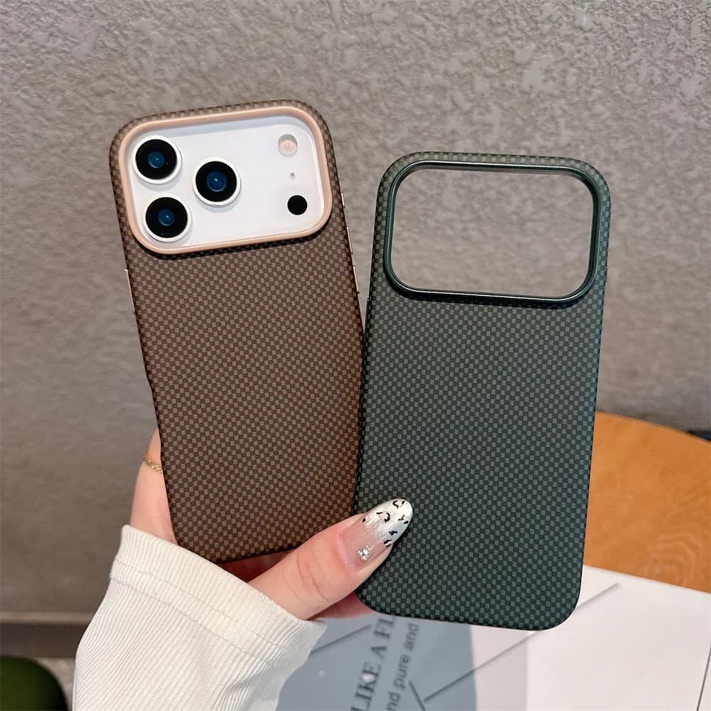 Per la custodia del telefono Magsafe per iPhone 17 Pro Max 17 Air ricarica wireless magnetica copertura posteriore paraurti in fibra di carbonio tinta unita di lusso