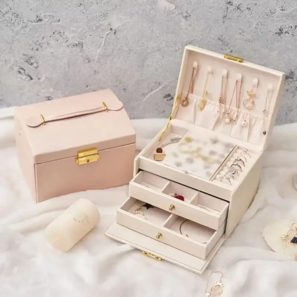 Three layer Woman Jewelry Box Large Capacity Leather Necklace Bracelet Ring Box with Lock Drawer style
