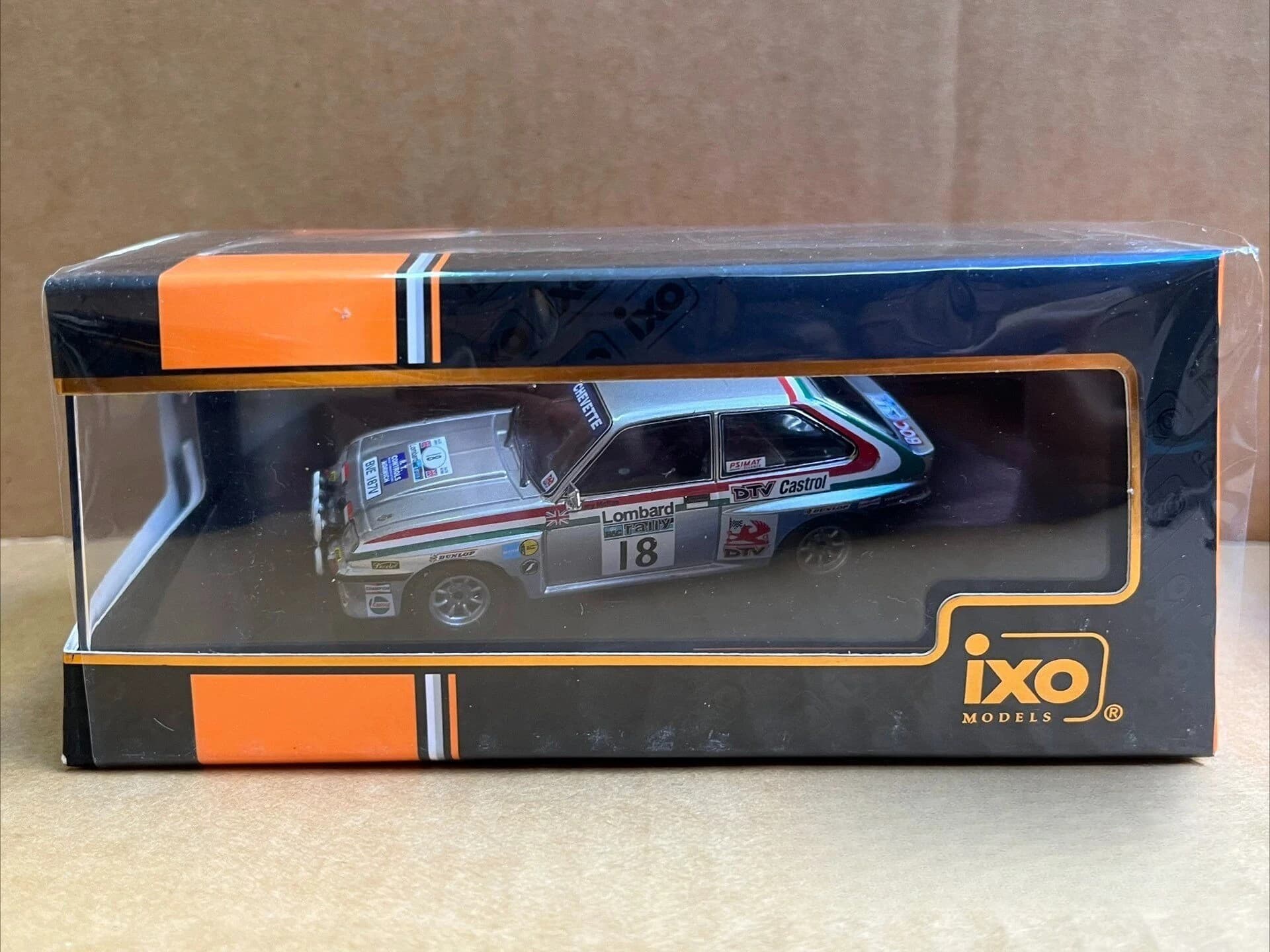 Modellino in Scala 1/43 IXO VAUXHALL CHEVETTE 2300 HSR # Modellino Auto in Lega U4 Racing 18 1980