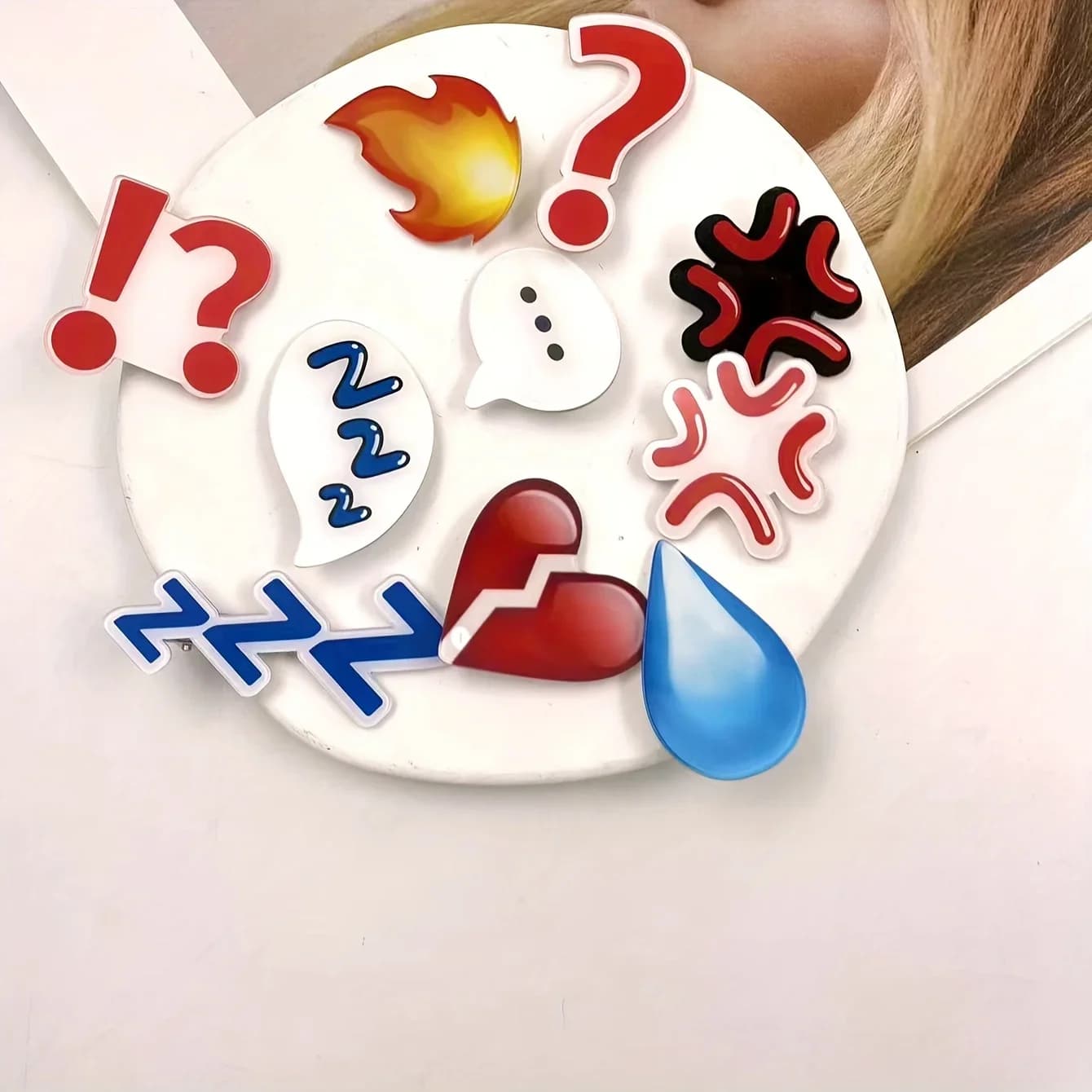10pcs Cute Emotion Expression Acrylic Hair Clips Set – Sweat, Angry, Fire, Heart Designs – Kawaii Accessories For Bangs, Side Ha
