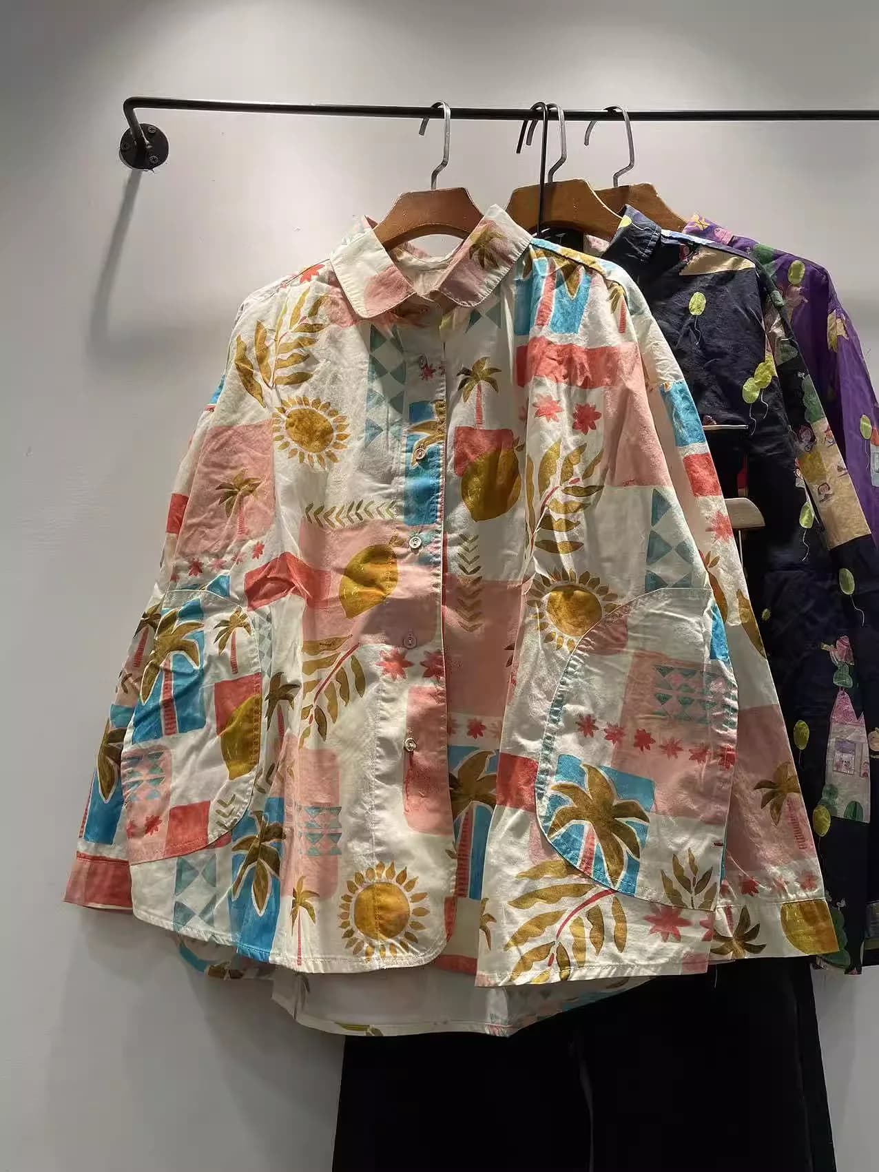 Tops di grandi dimensioni con girocollo da 134 cm, stile giapponese primaverile, stampa con foglie tropicali, camicie e bluse oversize per donna, top da spiaggia per le vacanze