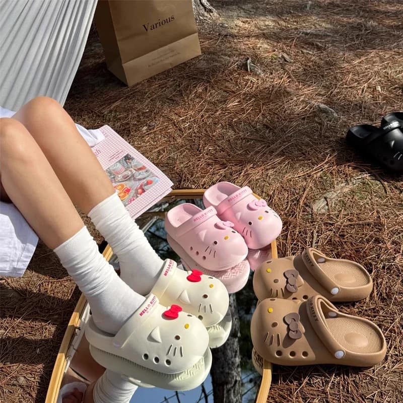 Ciabatte estive Hello Kitty da donna, fresche e traspiranti, con suola spessa antiscivolo in EVA, modello Sanrio KT, carine, da spiaggia, per ragazze e studentesse.