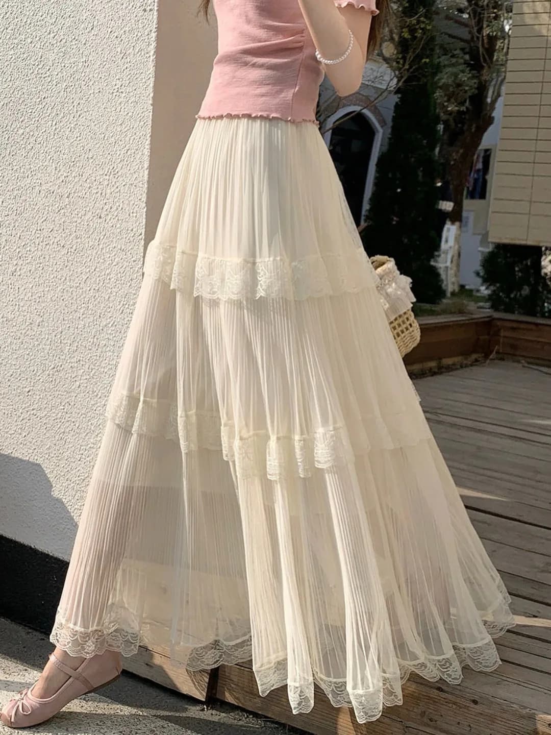 High-life trapeze skirt with lace edge and mesh inserts, average length, women's summer style, soft and comfortable, Korean version, for urban commuting
