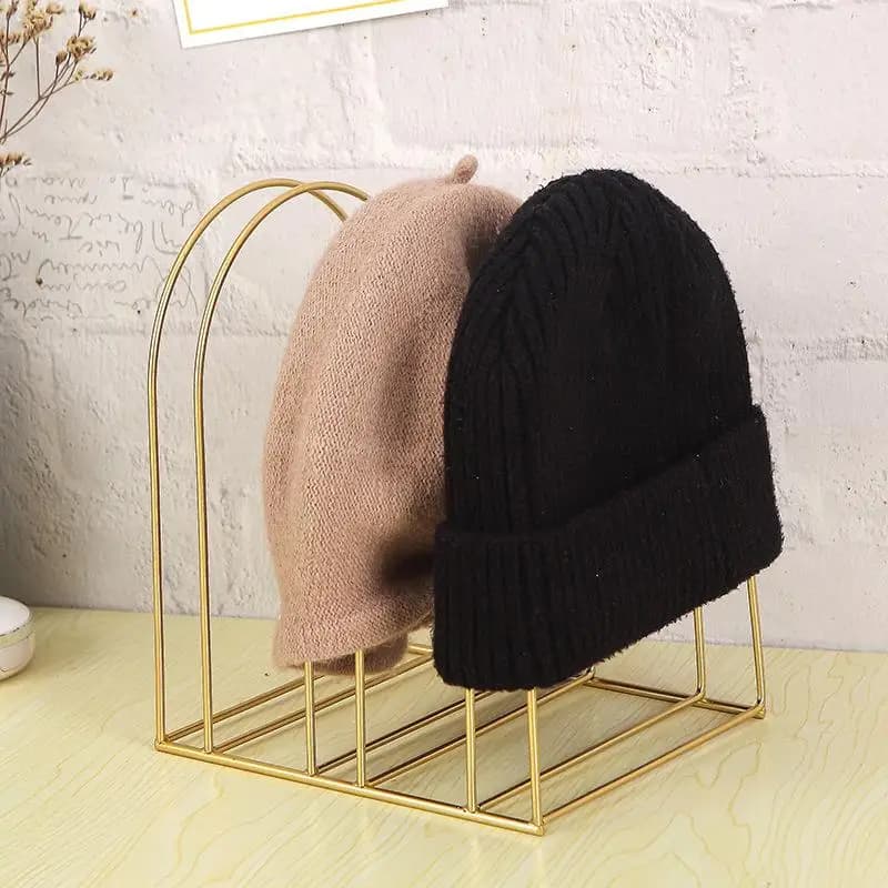 Organizzatore portaoggetti in silicone antiaderente per cappelli da nuoto, per l'esposizione e la conservazione dell'attrezzatura da nuoto nell'armadio, ripiano antiscivolo con scomparti.