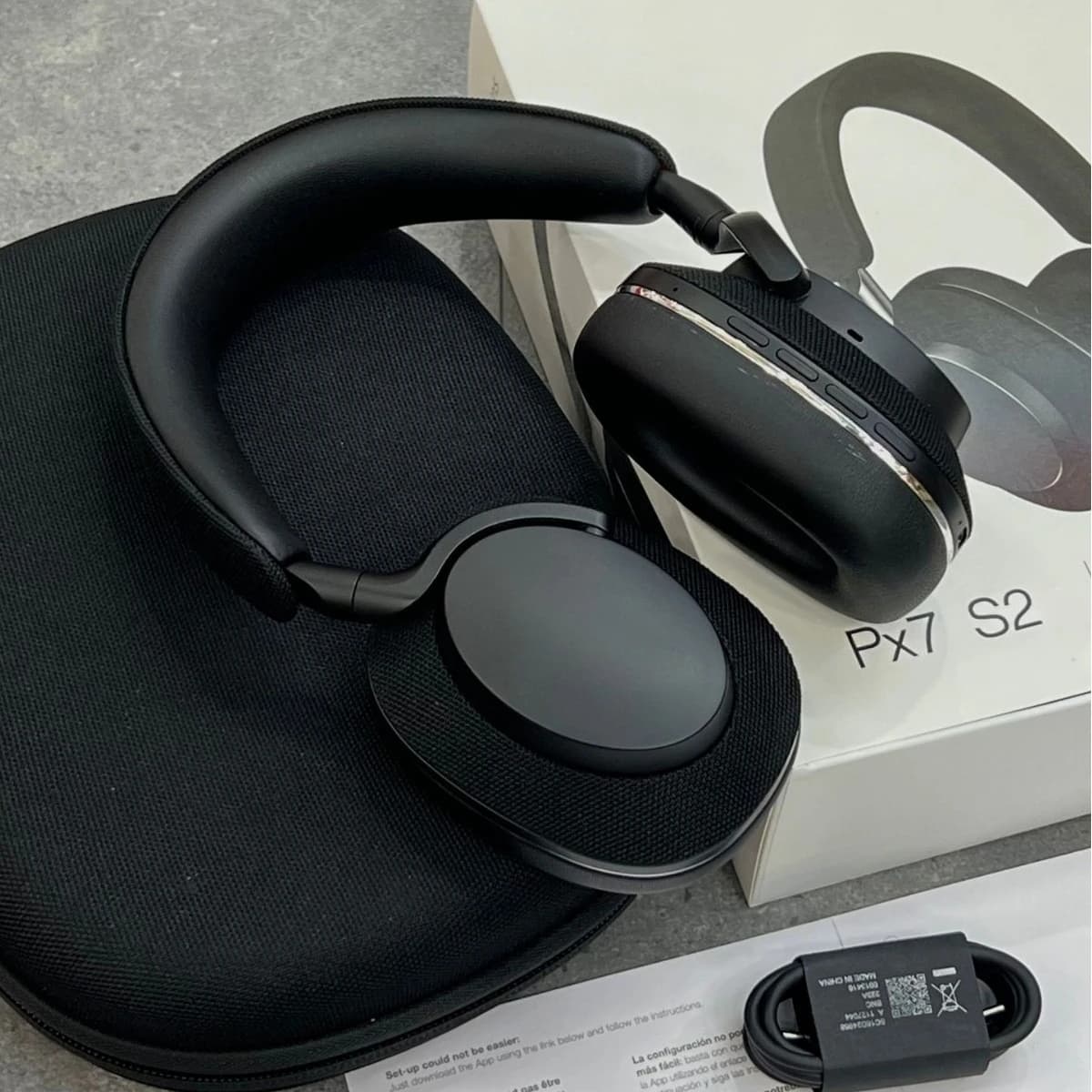 Bowers&Wilkins Px7 S2E Bluetooth Wireless Over-ear Headphones-New noise-cancelling with up to 30 hours of battery life ear buds