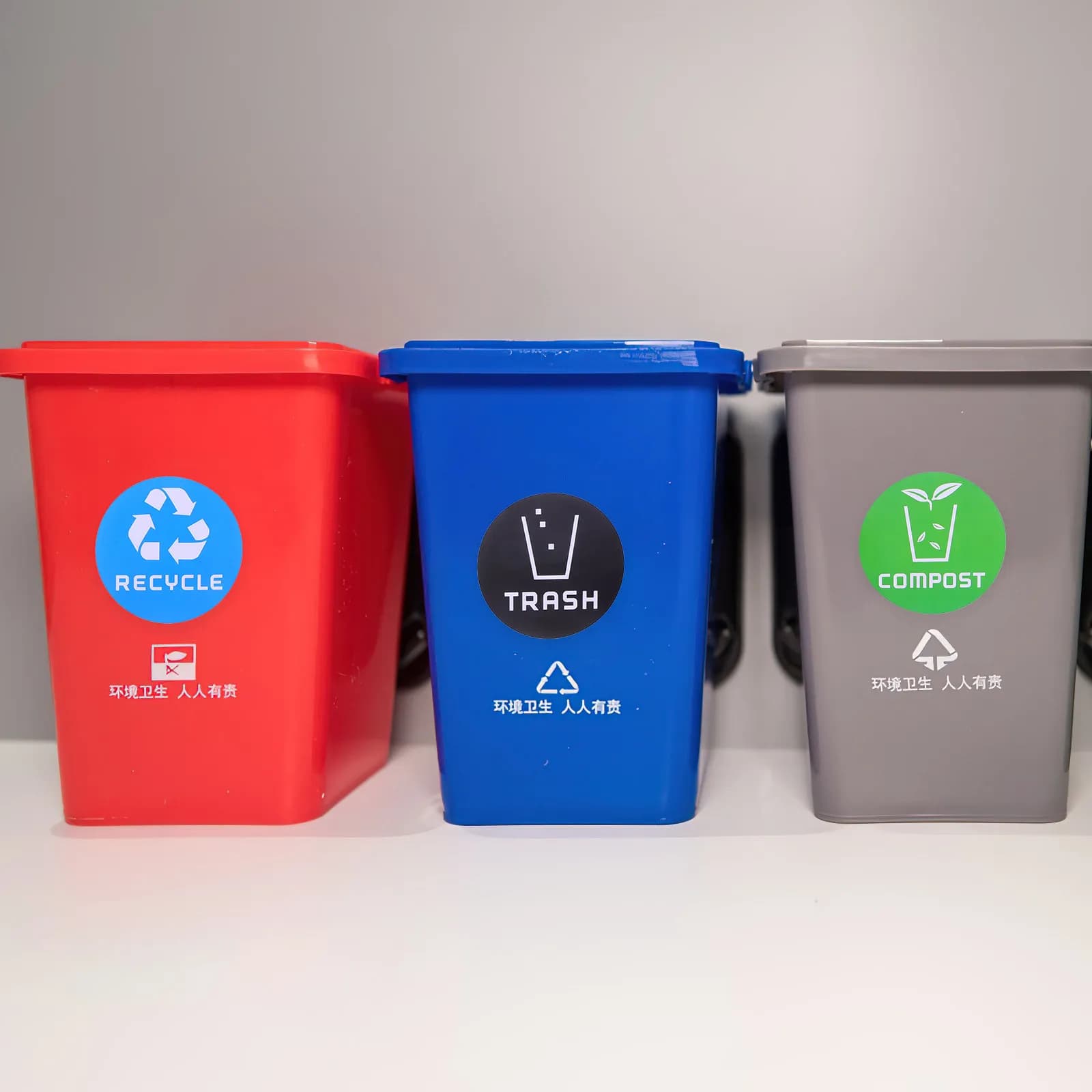 6 Pezzi Adesivi per la Classificazione dei Rifiuti, Etichette Colorate per il Riciclaggio, Adesivi per la Separazione dei Rifiuti per Casa, Ufficio e Giardino