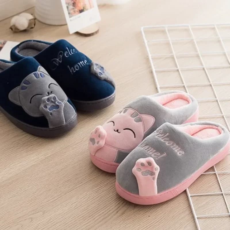 Pantofole calde invernali da donna scarpe da gatto dei cartoni animati scivoli di peluche pelosi appartamenti con punta tonda pantofole da pavimento per camera da letto per interni scarpe da donna