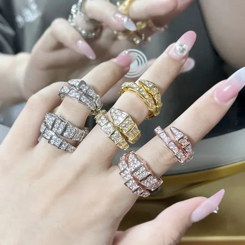 MDL Moissanite Style Large High-end Snake Snake Bone Ring with Diamonds Full Plated Gold 18K Luxury Light Seiko Ring with Brilliant Bone