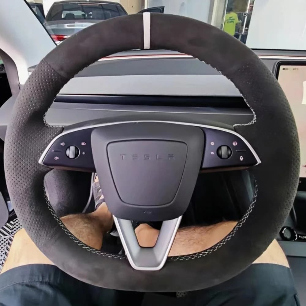 Coprivolante per auto personalizzato antiscivolo e in morbida pelle per Tesla Nuovo modello 3 2023 Tesla Highland Avant involucro per volante