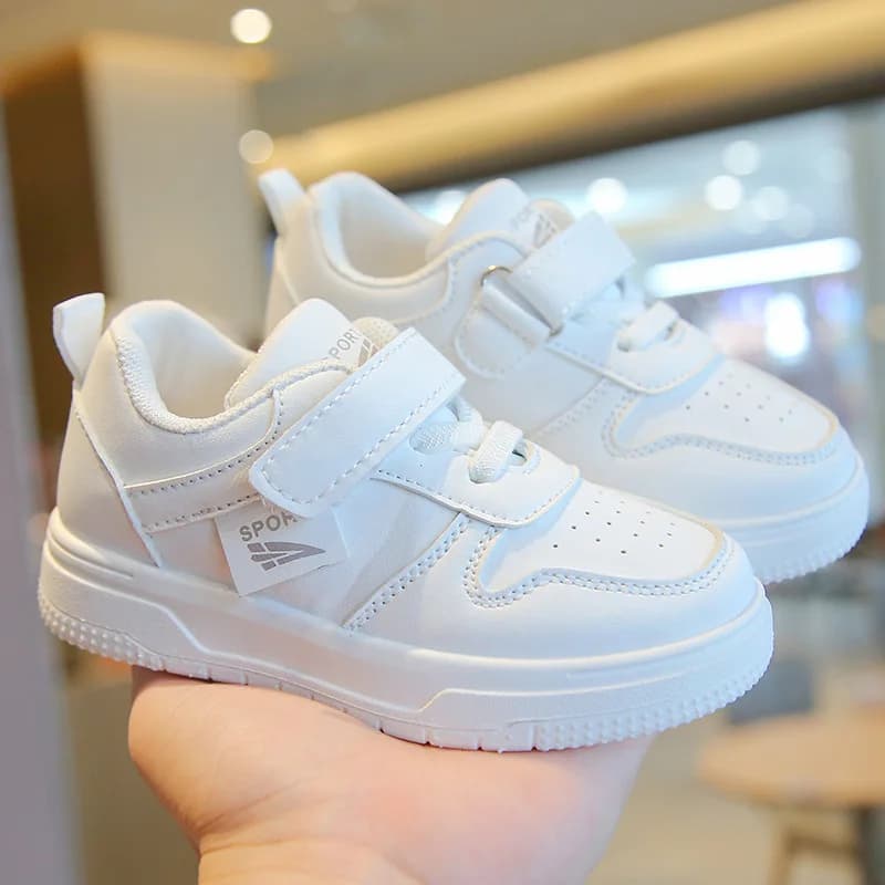Baby Kid Primavera Autunno Nuove piccole scarpe bianche Scarpe da ginnastica Tenis Bambini Suola morbida Sneaker antiscivolo Scarpe sportive casual per bambini
