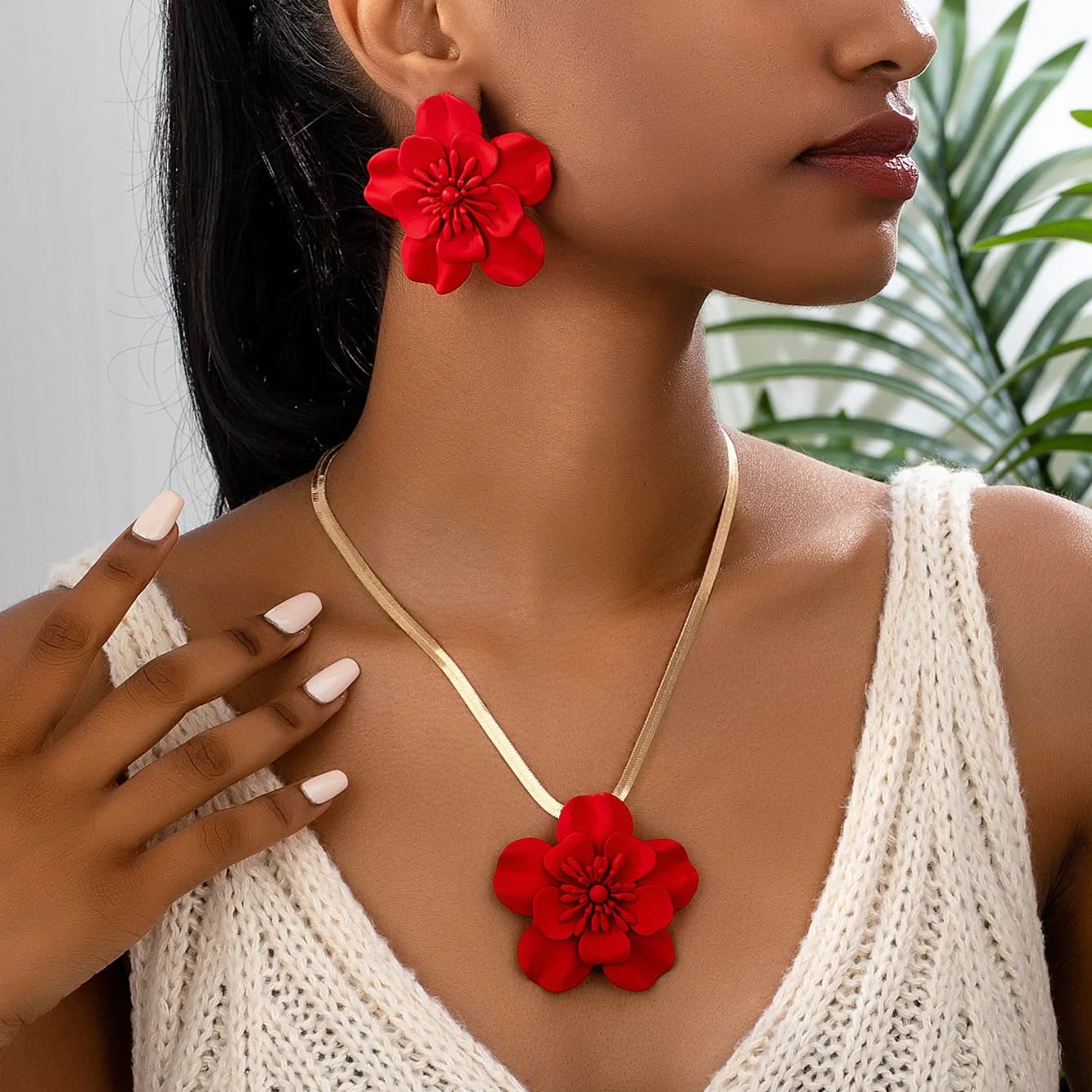 Set di orecchini con collana con pendente a fiore rosso per le donne Accessori semplici per gioielli di moda Vendita calda Regalo per feste 2025 Nuovo stile