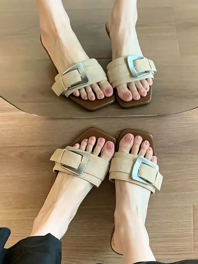 Retro Belt Buckle Slippers Women's Low Heel Open Toe Sandals Summer Outdoor Wear Korean Style Flat Shoes Breathable Footbed