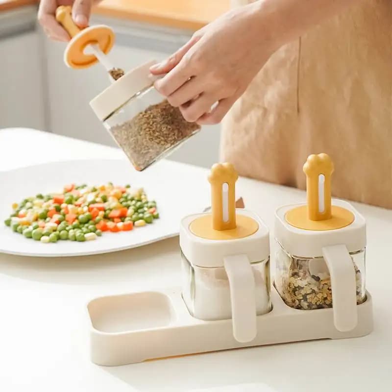 Nuovo Set di Barattoli per Spezie in Vetro con Coperchio Integrato e Cucchiaio Retrattile, Design Cilindrico Semplice ed Elegante