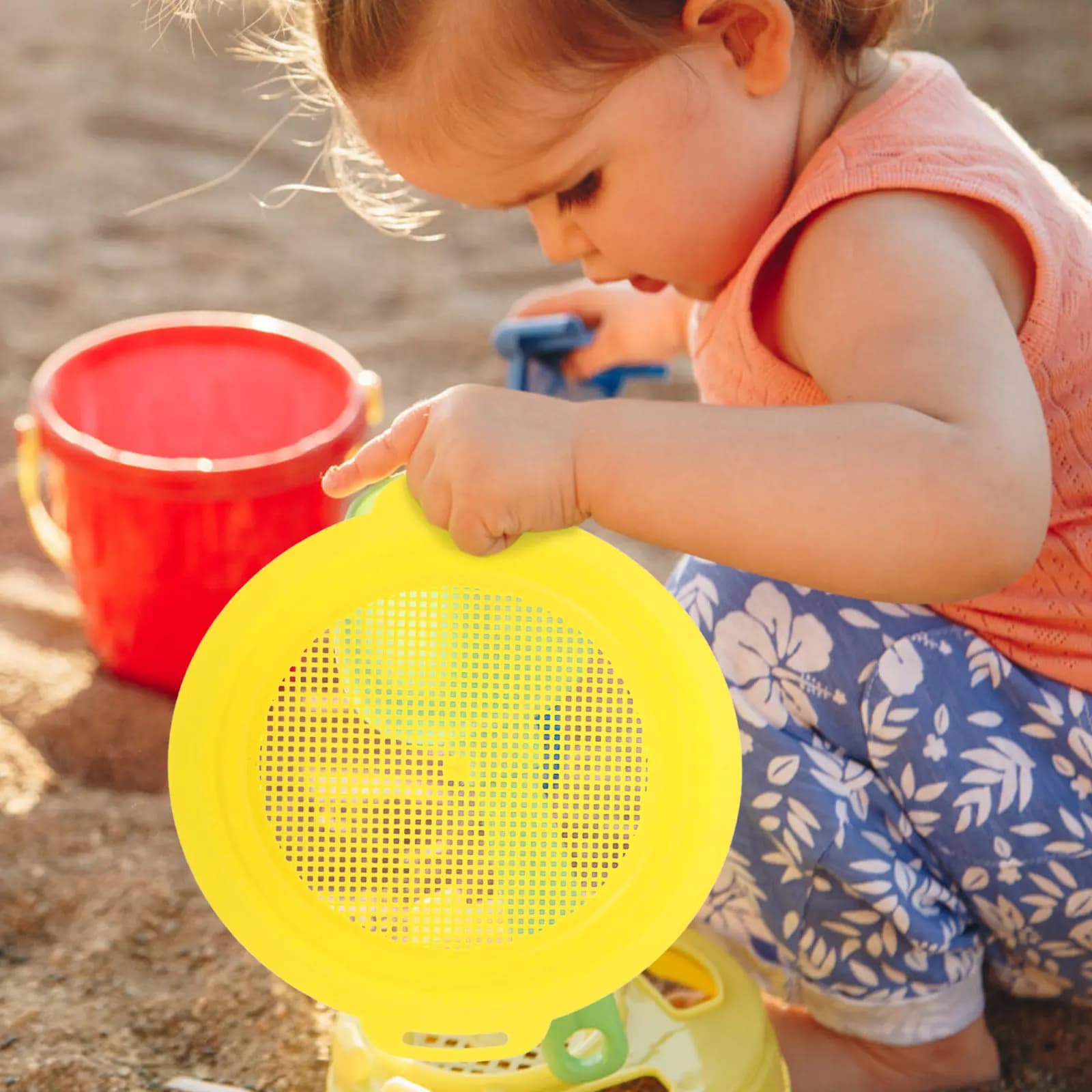 Set di 4 Setacci per Sabbia con Piastre a Rete, Giocattoli da Spiaggia Portatili per Bambini, Filtri Leggeri per Attività all'Aperto
