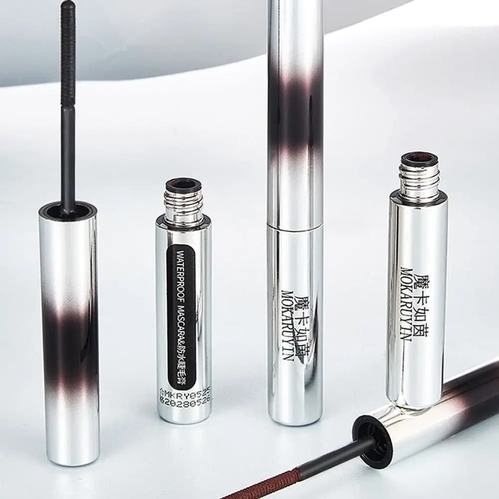 Mascara 3D Impermeabile con Scovolino in Ferro, Resistente al Sudore, Lunga Durata, Effetto Ciglia Incurvate, Mascara Extra Sottile per Donna