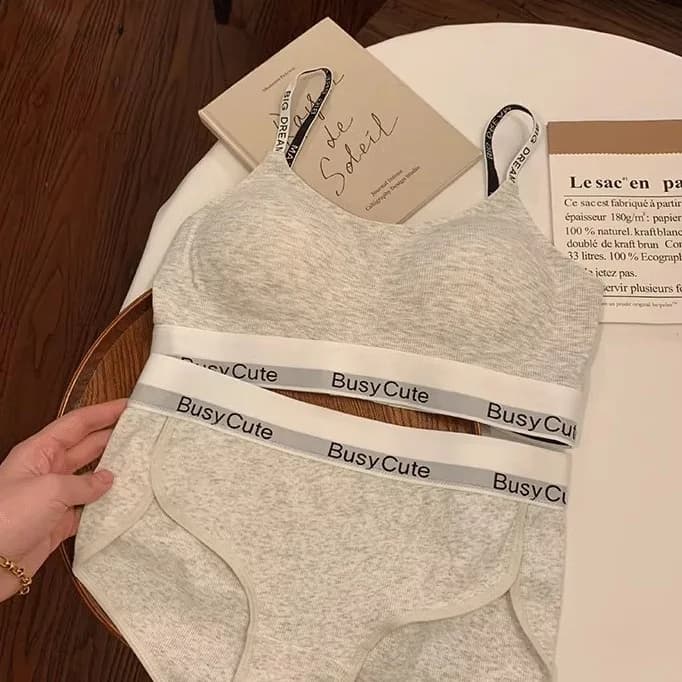 Nuova lingerie comoda senza lettere per donna senza ferretto, set di copricostume sportivo anti-cedimento e confortevole