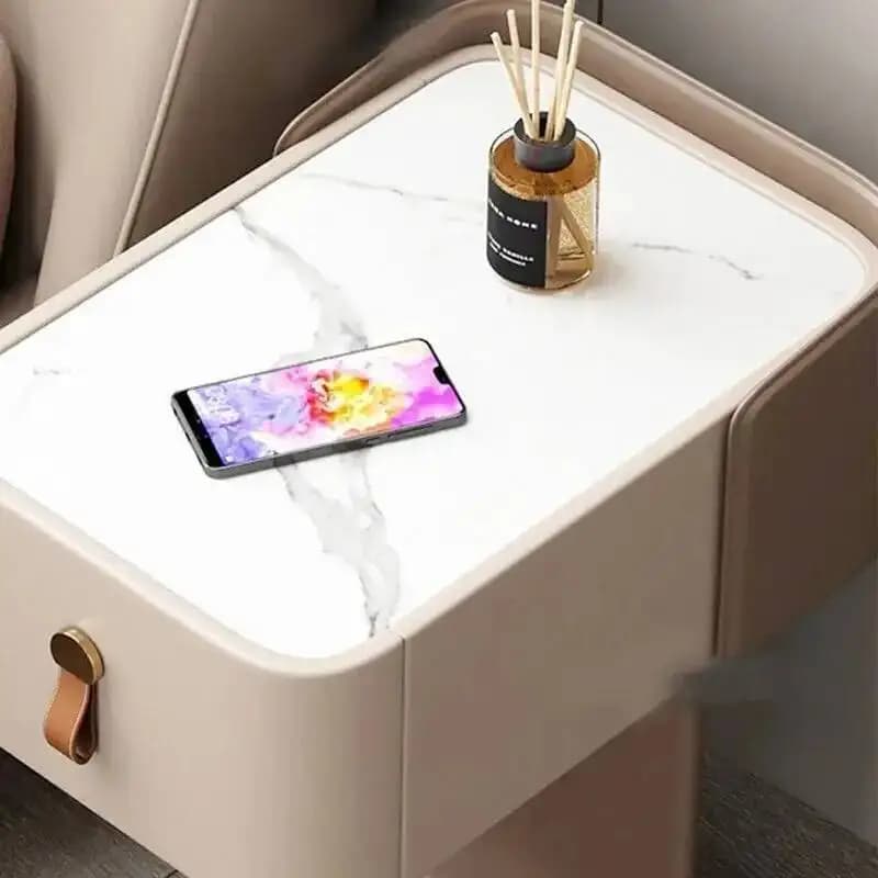 Comodino semplice e moderno in legno massello Mini comodino stretto e intelligente Luce induttiva con serratura per impronte digitali Mobili per camera da letto