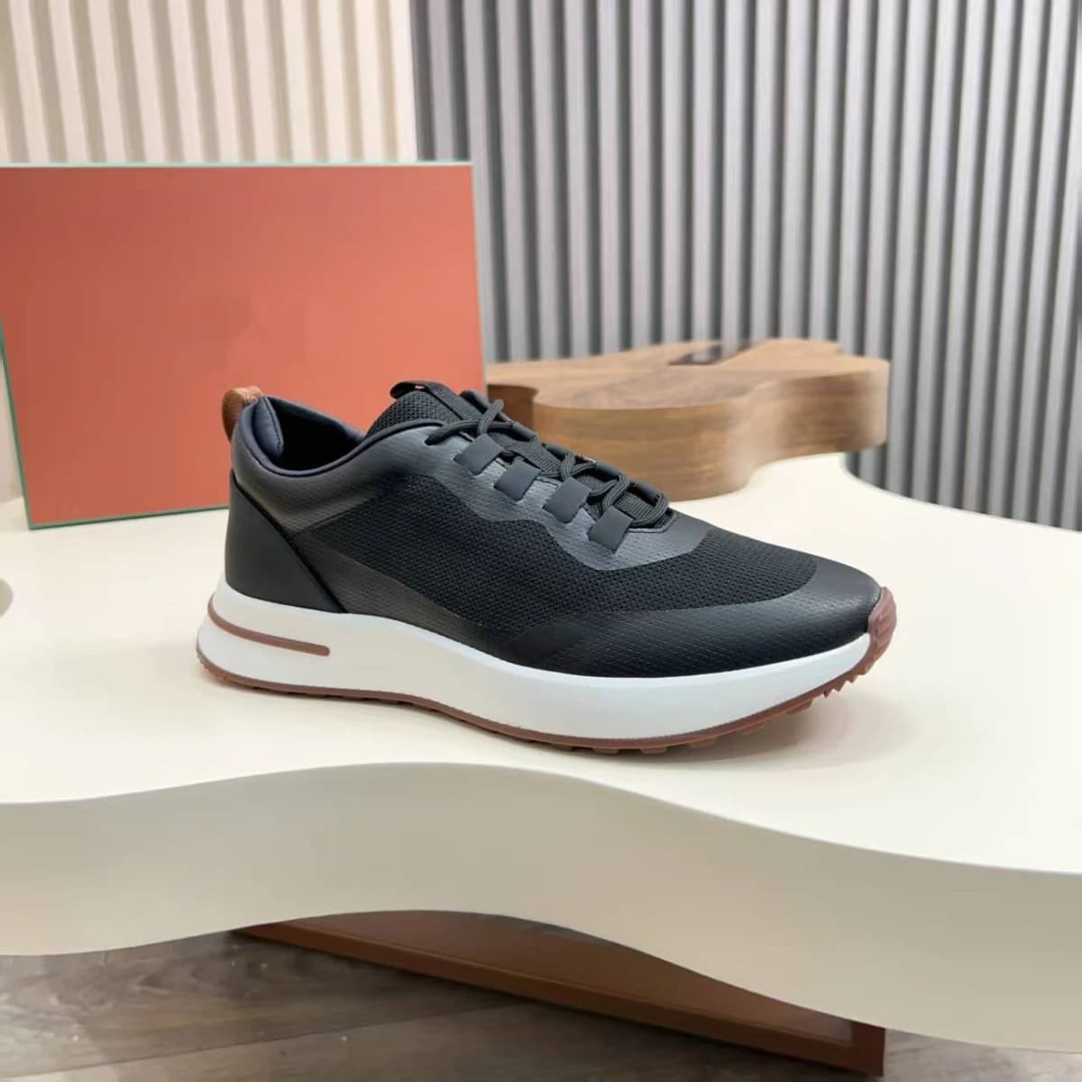 New Men's Casual Sneakers Mesh & Leather Patchwork Running Shoes Low Top Lace-Up Multi-Color Breathable Versatile Jogging Shoes