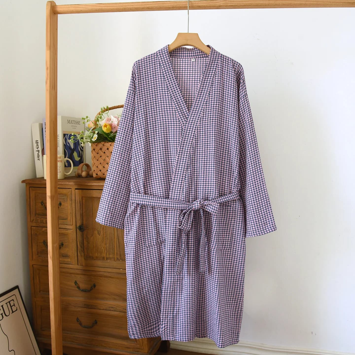 Fashion Plaid Autumn Winter Women's Wedding Dress Casual Coach 100% Cotton Nightwear Bathrobe Kimono Women's Watch
