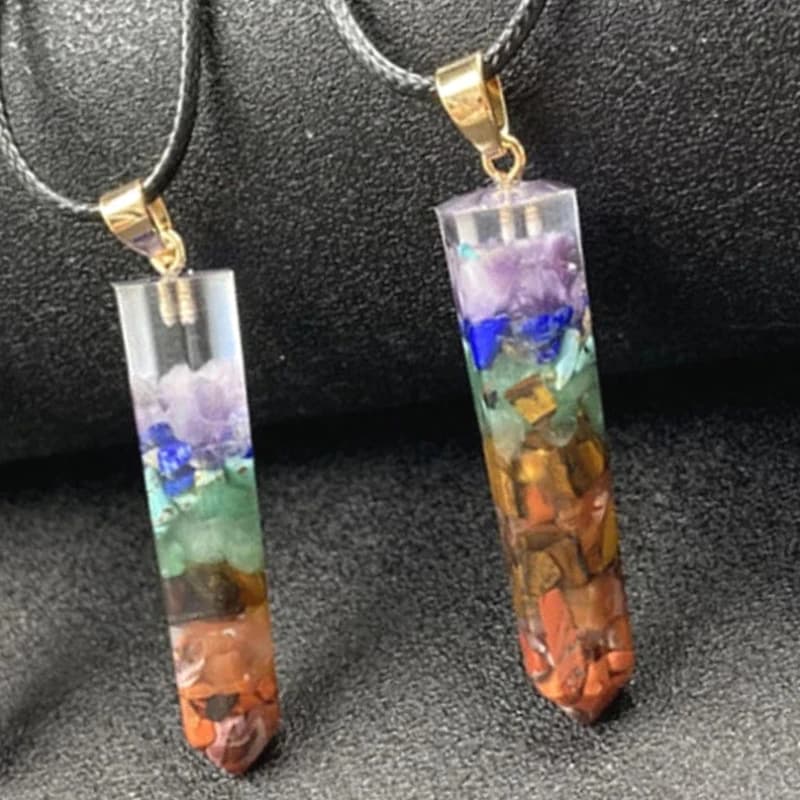 Collana con Pietra Naturale Sette Colori 55x10mm, Pendente a Colonna Esagonale in Cristallo, Pendolo per Rabdomanzia, 1 Filo