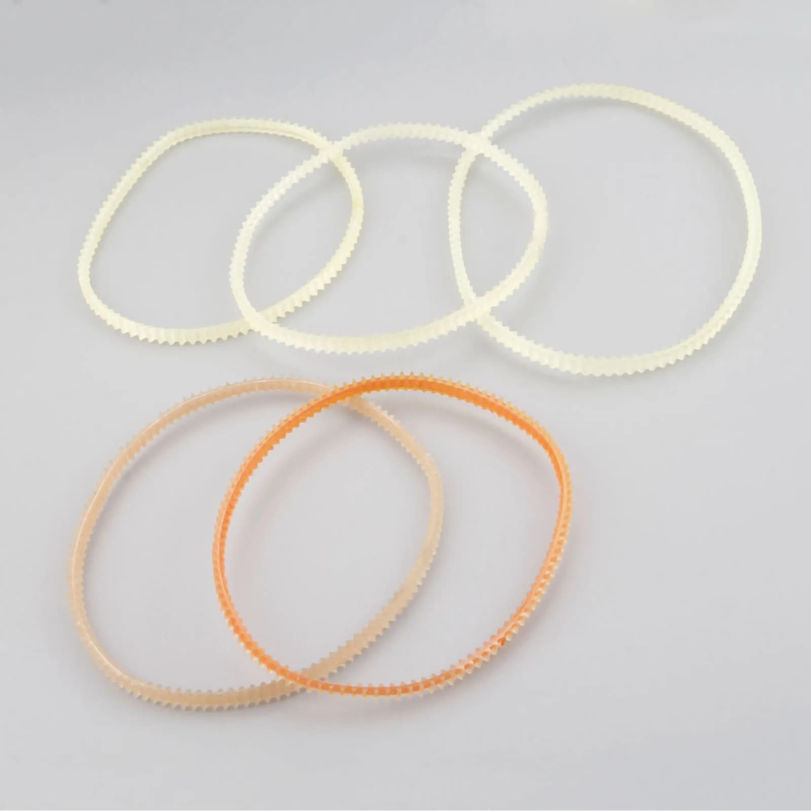10Pcs macchina da cucire per uso domestico cinghia piccola cinghia per ingranaggi piccola cinghia motore 111/115/119/123/131 per macchina da cucire modello cartella