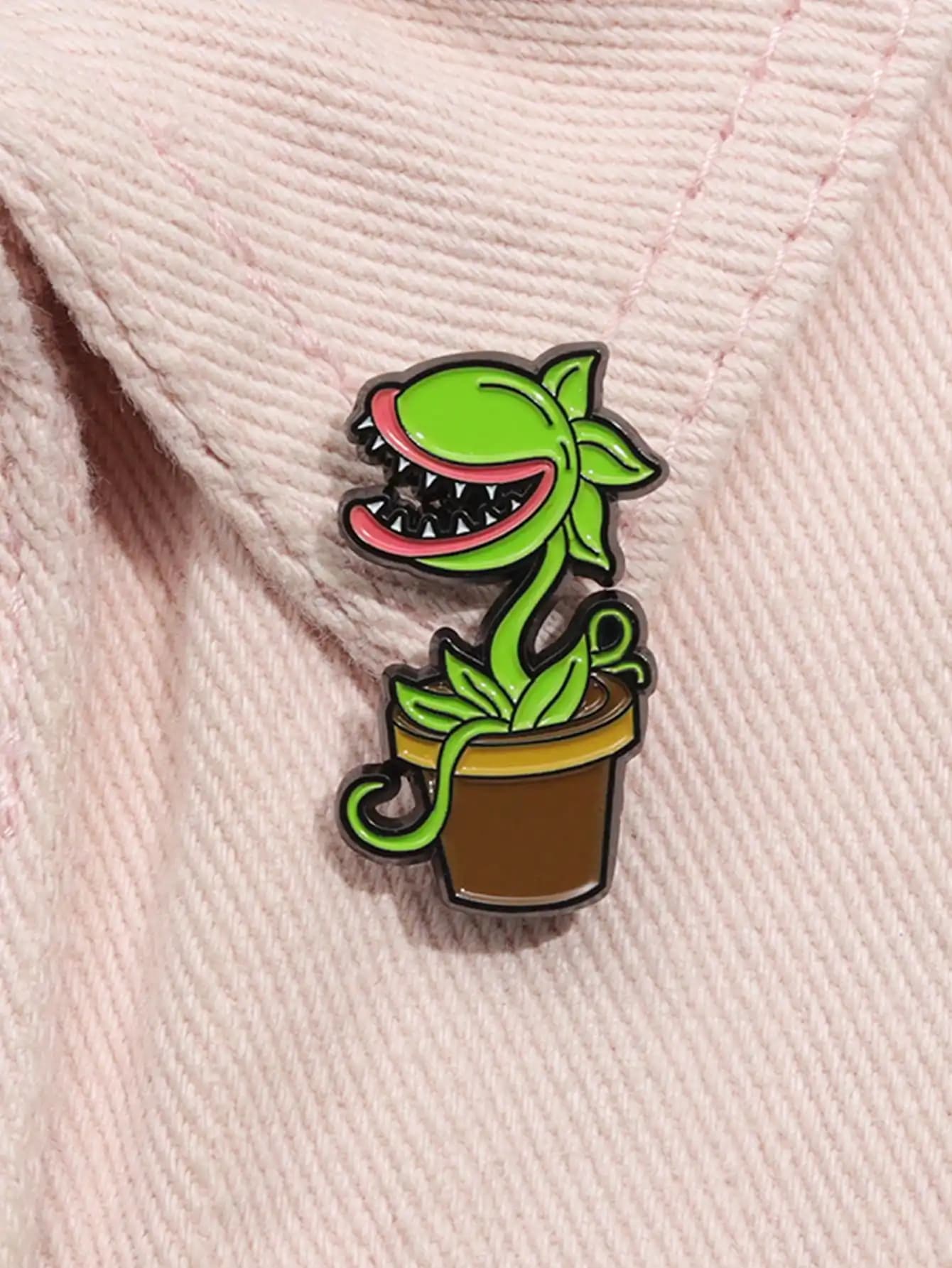 1 pz Spilla in smalto verde a forma di fiore cannibale, ispirata a piante dei cartoni animati e ai giochi, distintivo da risvolto per zaino, accessori di moda, regalo per San Valentino, mamma, festa della mamma