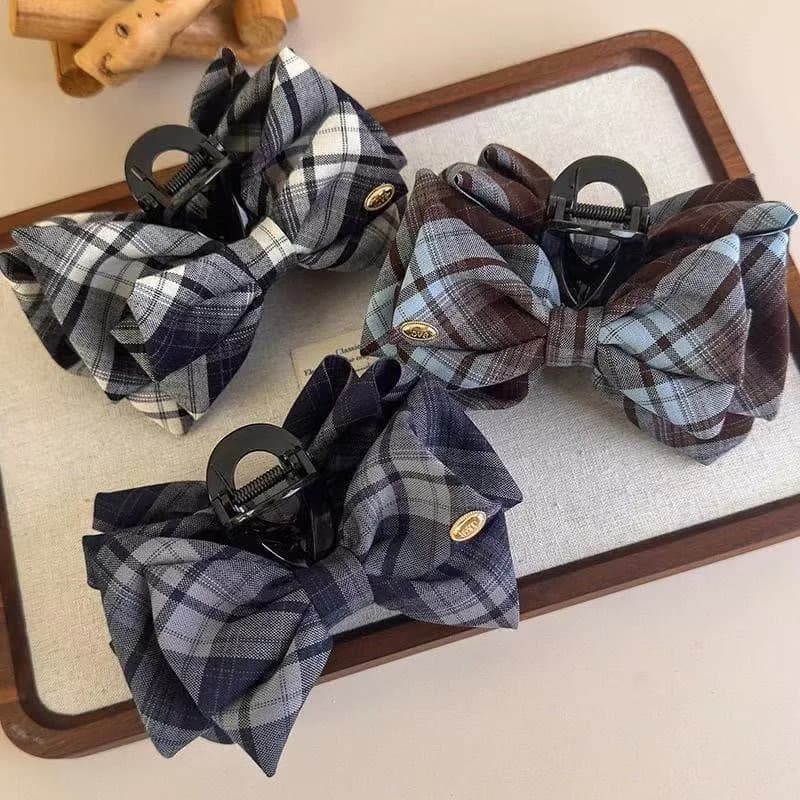 Fermaglio per capelli con fiocco in tessuto scozzese scolastico in stile coreano per donna Elegante accessorio per capelli con clip a forma di squalo Updo