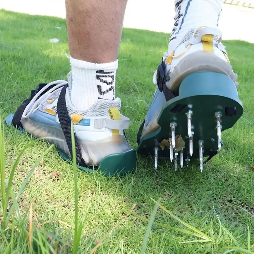 Lawn aerator shoes Spike sandals for aerator with adjustable strap Anti-slip grass pin shoes for lawn ground ventilation